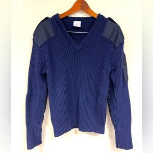 The woolly Pully 100 % thick wool sweater.  Size L/XL